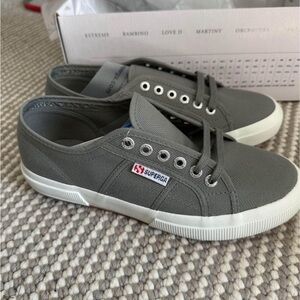 Superga Women's 2750 Cotu Sneaker size 8.5 womens dark grey brand new in box